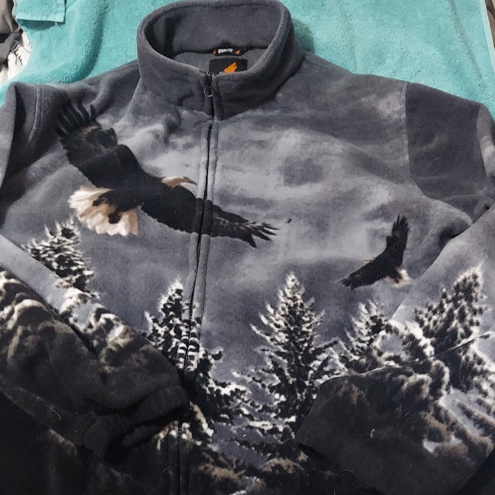 Wildkind Black and Gray Eagle Print 2xl Full Zipper Fleece Jacket